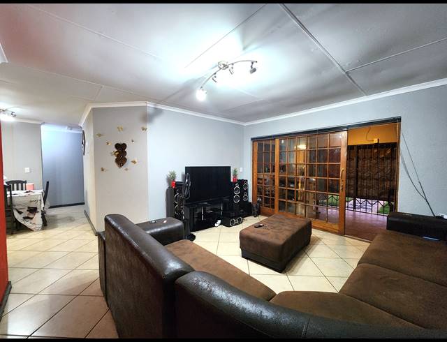 3 BEDROOM HOUSE SOLD IN RIVERSDALE